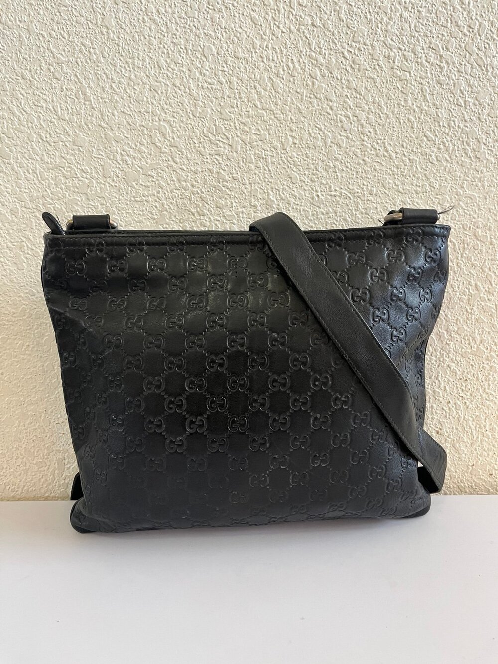 Gucci GG leather messenger bag (008)
